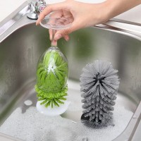 Perie pentru  spalarea paharelor cu ventuza