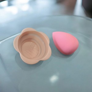 Набор спонж для макияжа с очистителем Baby Skin