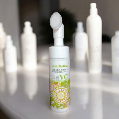 Пенка для умывания с массажной щеточкой 150ml, чистые поры, Una Pianta