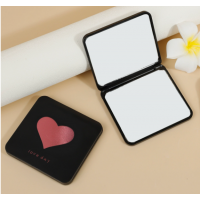 Карманное зеркало Love Day ,7 х 6.5см